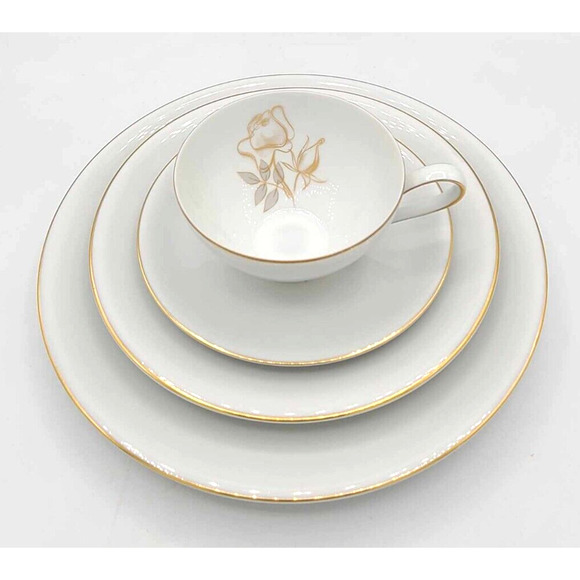 KPM Krister China Germany Gold Rose Design. 4-Piece Set. Choice of quantity. - Picture 4 of 16